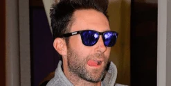 Oakley Frogskins OO9013 H6 Prizm - As Seen On Adam Levine & Federica Pellegrini -Retavoir Store Adam Levine Oakley Frogskins OO9013 H6 Prizm 1