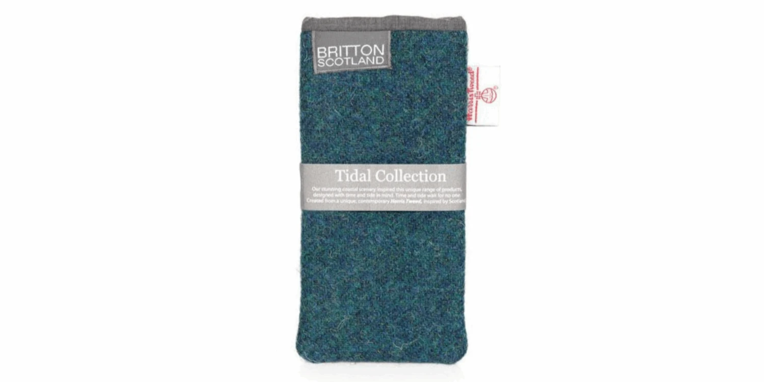 Amy Britton Tidal Harris Tweed Mallard Soft Case 1 Amy Britton Tidal Harris Tweed Mallard Soft Case