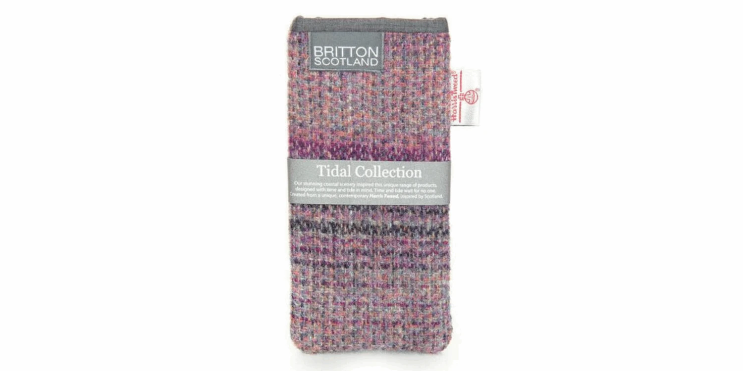 Amy Britton Tidal Harris Tweed Pink Stripe Soft Case 1 Amy Britton Tidal Harris Tweed Pink Stripe Soft Case