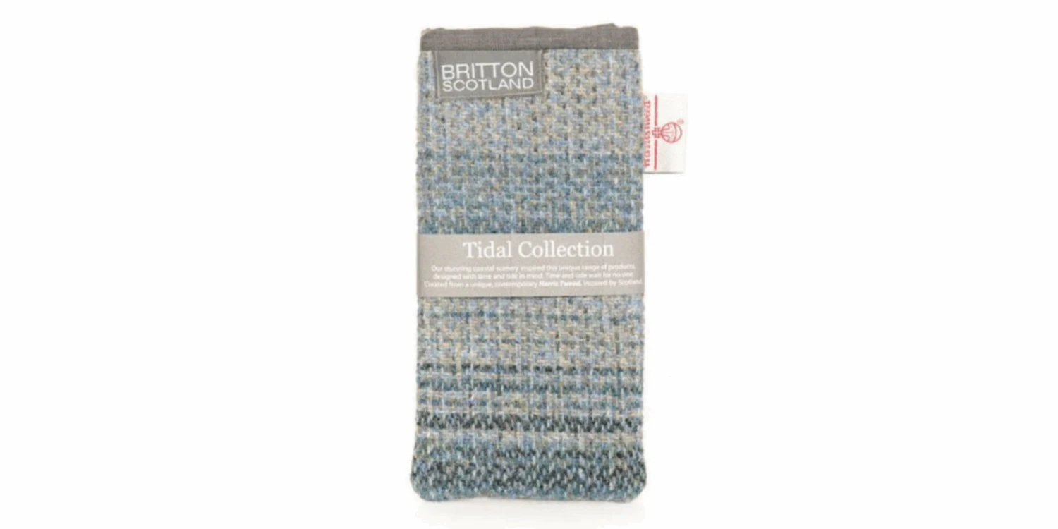 Amy Britton Tidal Harris Tweed Teal Stripe Soft Case 1 Amy Britton Tidal Harris Tweed Teal Stripe Soft Case