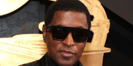 Versace 4430U GB1/87 - As Seen On Babyface & Zhao Lusi 4 Versace 4430U GB1/87 - As Seen On Babyface & Zhao Lusi - Image 4