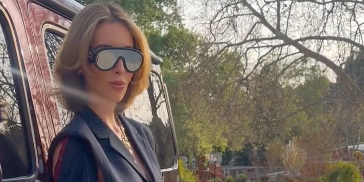 Loewe X Paula's Ibiza LW40108I 01C With Silver Mirror - As Seen On Beyonce & Anna Dello Russo 10 Loewe X Paula's Ibiza LW40108I 01C With Silver Mirror - As Seen On Beyonce & Anna Dello Russo - Image 10