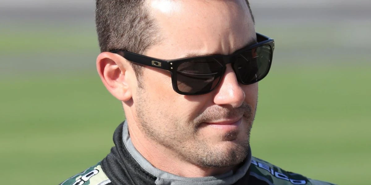 Oakley Holbrook OO9102 E8 - As Seen On Robert Downey Jr. & Mel Gibson 7 Oakley Holbrook OO9102 E8 - As Seen On Robert Downey Jr. & Mel Gibson - Image 7