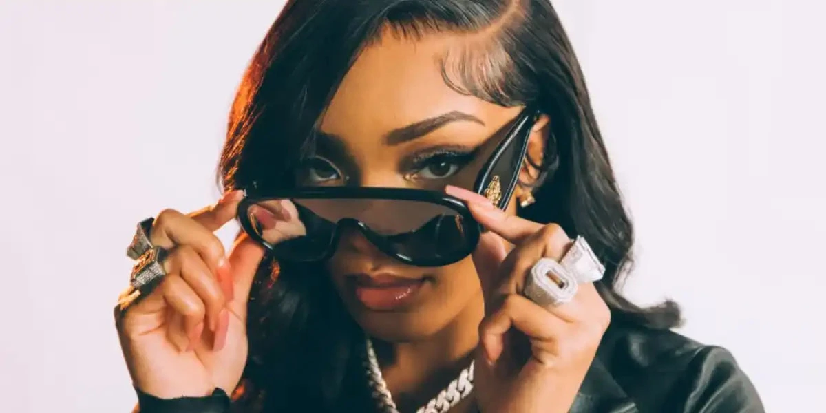 Loewe X Paula's Ibiza LW40108I 01C With Silver Mirror - As Seen On Beyonce & Anna Dello Russo 8 Loewe X Paula's Ibiza LW40108I 01C With Silver Mirror - As Seen On Beyonce & Anna Dello Russo - Image 8