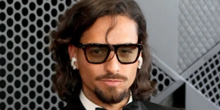 Dolce & Gabbana Dolce&Gabbana DG4420 502/71 - As Seen On Maluma 4 Dolce & Gabbana Dolce&Gabbana DG4420 502/71 - As Seen On Maluma - Image 4