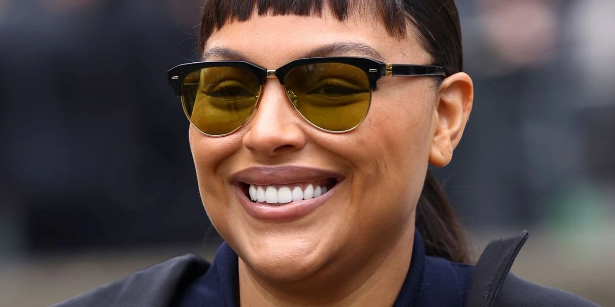 Miu Miu MU 09ZS 1AB07O 4 Miu Miu MU 09ZS 1AB07O - Image 4