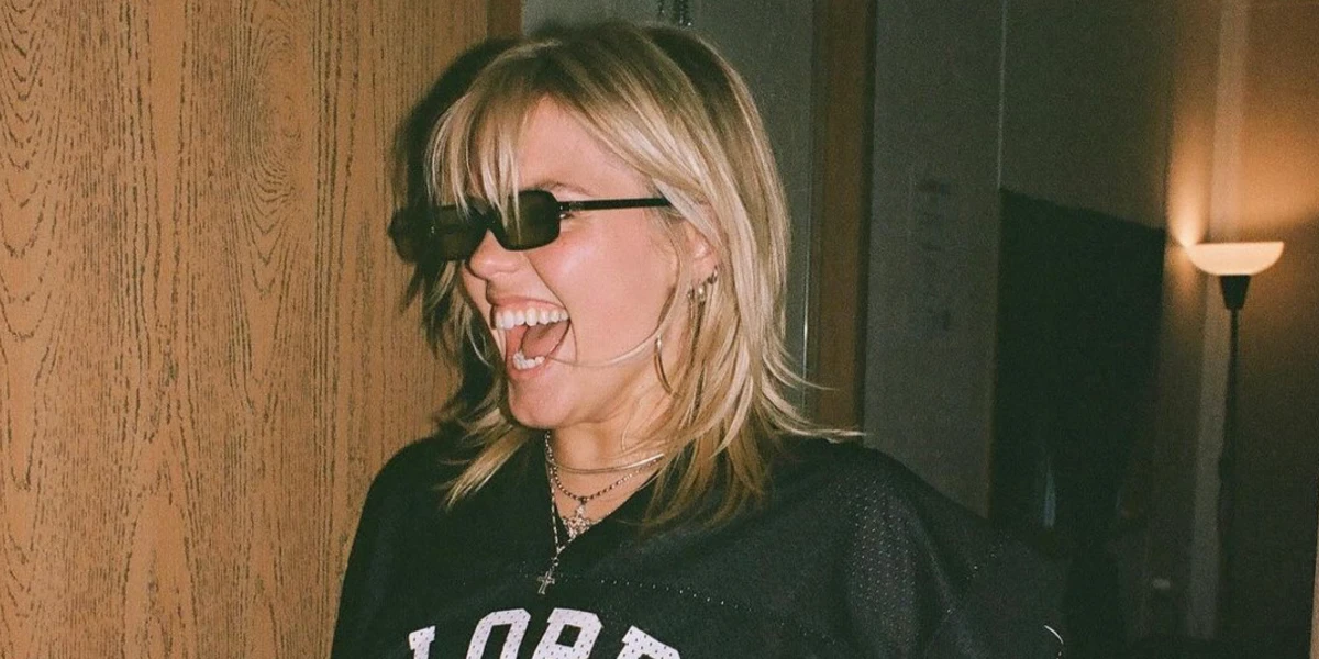 Miu Miu Regard MU 11ZS 16K07O 5 Miu Miu Regard MU 11ZS 16K07O - Image 5