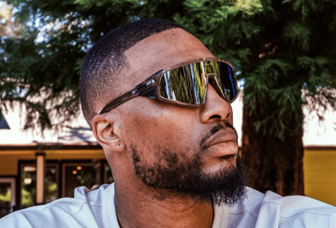 Oakley Latch Panel OO9404 01 Prizm - As Seen On Damien Lillard & Valtteri Bottas 4 Oakley Latch Panel OO9404 01 Prizm - As Seen On Damien Lillard & Valtteri Bottas - Image 4