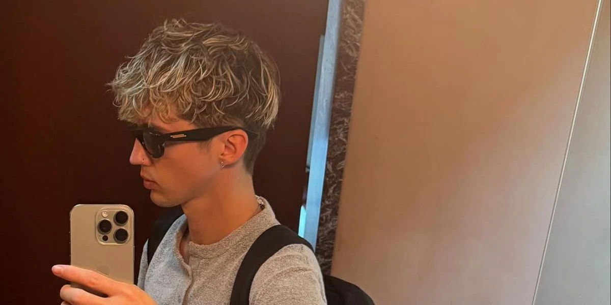 Bottega Veneta BV1326S 001 - As Seen On Troye Sivan 4 Bottega Veneta BV1326S 001 - As Seen On Troye Sivan - Image 4